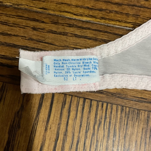 Maidenform Pink Satin Lace Bra - Picture 5 of 7